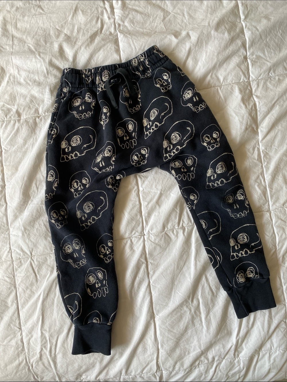 Kids Nununu Skull Pants Sweatpants kids size 3-4 Super Cute